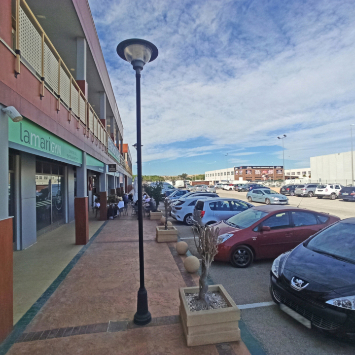Icono Instalaciones - Parking. Centro de Entrenamiento lamari GYM (San Fulgencio, Alicante, España).